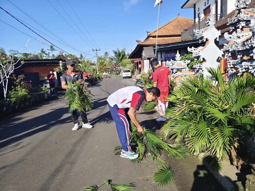 World Clean Up Day di Kantor Desa Munduktemu