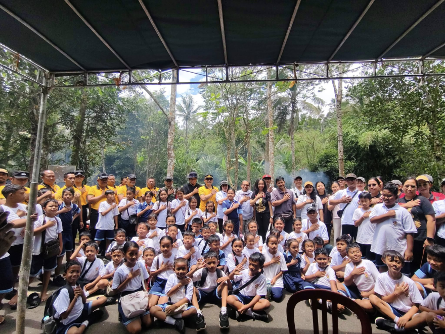 DARI DESA UNTUK DUNIA - SEMANGAT WORLD CLEAN UP DAY 